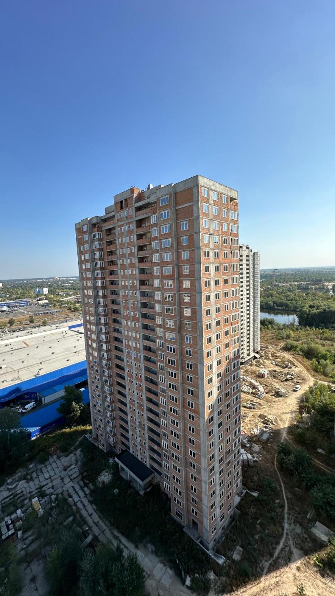 є генератор 1кім осокорки вул бориса гмирі 20 жк патріотика Kyiv